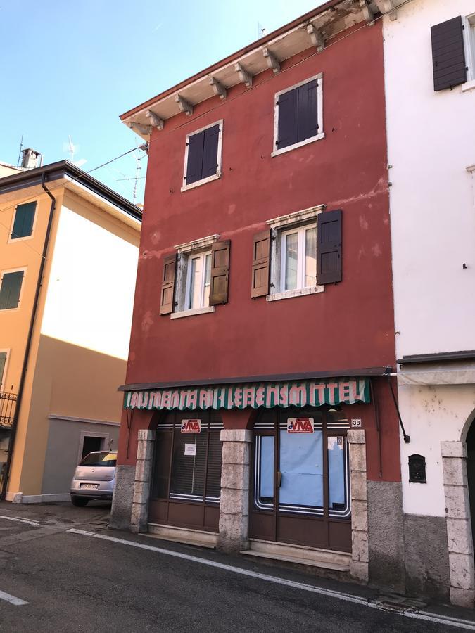 Апартаменты Casa Al Borgo Гарда Экстерьер фото