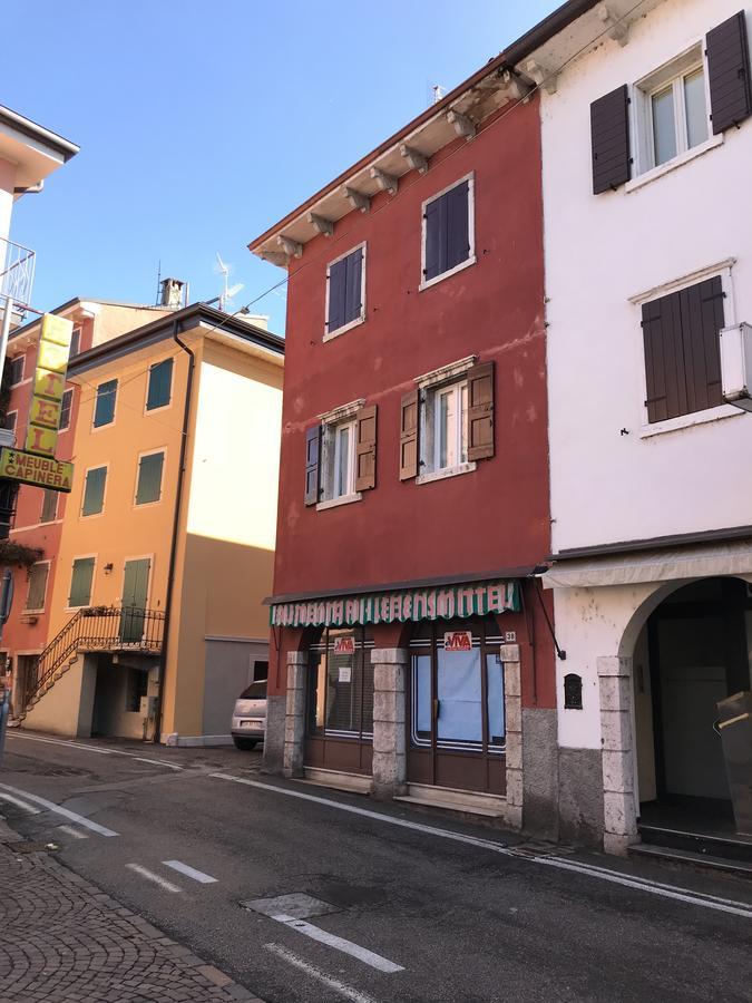 Апартаменты Casa Al Borgo Гарда Экстерьер фото